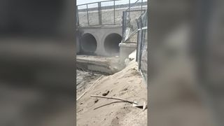 Sega a filo cingolata per taglio a ponte