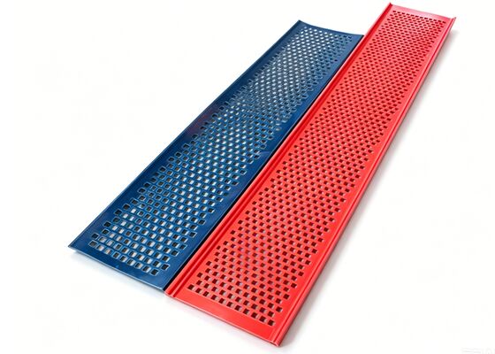 Self Cleaning Red Polyurethane Flexible Mats for Sticky Fine Mineral Separation