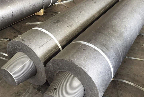 Elettrodi di grafite UHP ad alte prestazioni per forni industriali