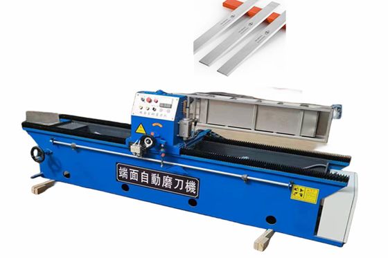 Affilatrice di precisione per lame di frantumatori per il riciclaggio della plastica