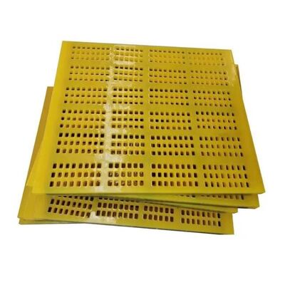 Tappeto per vaglio in poliuretano tensionato, spessore 30 mm, con elevata resistenza all'usura e fori autopulenti per la classificazione del minerale in miniera
