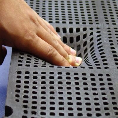 60*12 mm pannello di schermo in gomma resistente all'usura con telaio in acciaio per applicazioni anti-bloccaggio in miniera