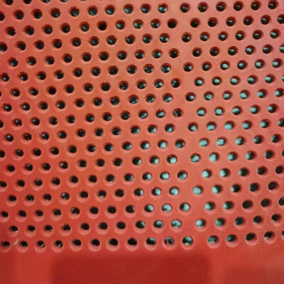 6 mm di spessore pannello di schermo di gomma resistente all'usura con fori rotondi per applicazioni minerarie