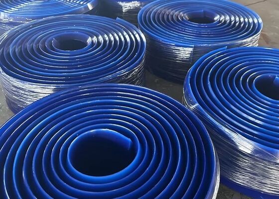 Striscia di tenuta in cintura di poliuretano spessore 16 mm colore rosso