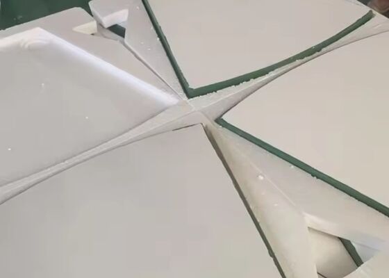 Piastra filtrante in ceramica Separazione liquida solida ad alta precisione Applicazione industriale