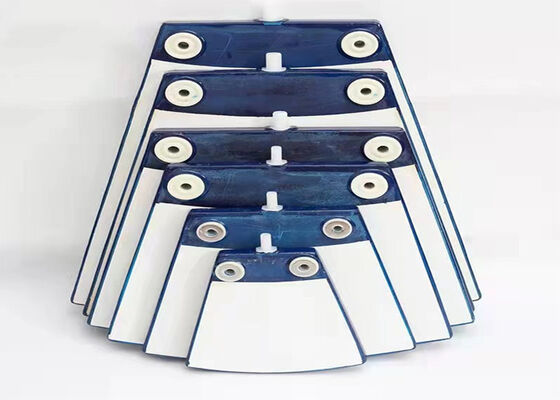 Piastra di filtro in ceramica, dimensione uniforme dei pori, apparecchiatura di separazione di fanghi ad alta precisione