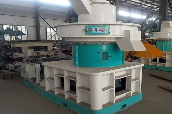 Macchina per bricchette a biomassa 380V/60Hz per il mercato africano