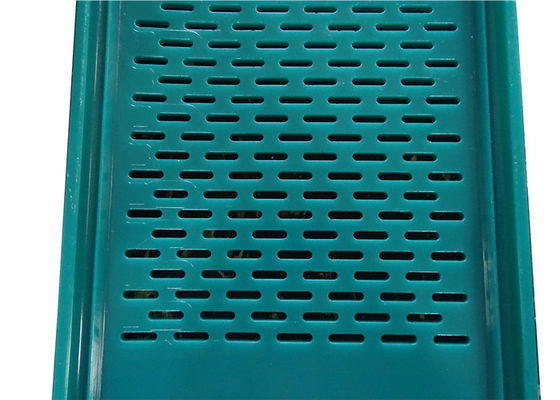 Rete vibrante per vaglio vibrante in PU per lavaggio carbone, realizzata in elastomero poliuretanico altamente resistente, con sistemi di bullonatura e serraggio, in colori personalizzabili